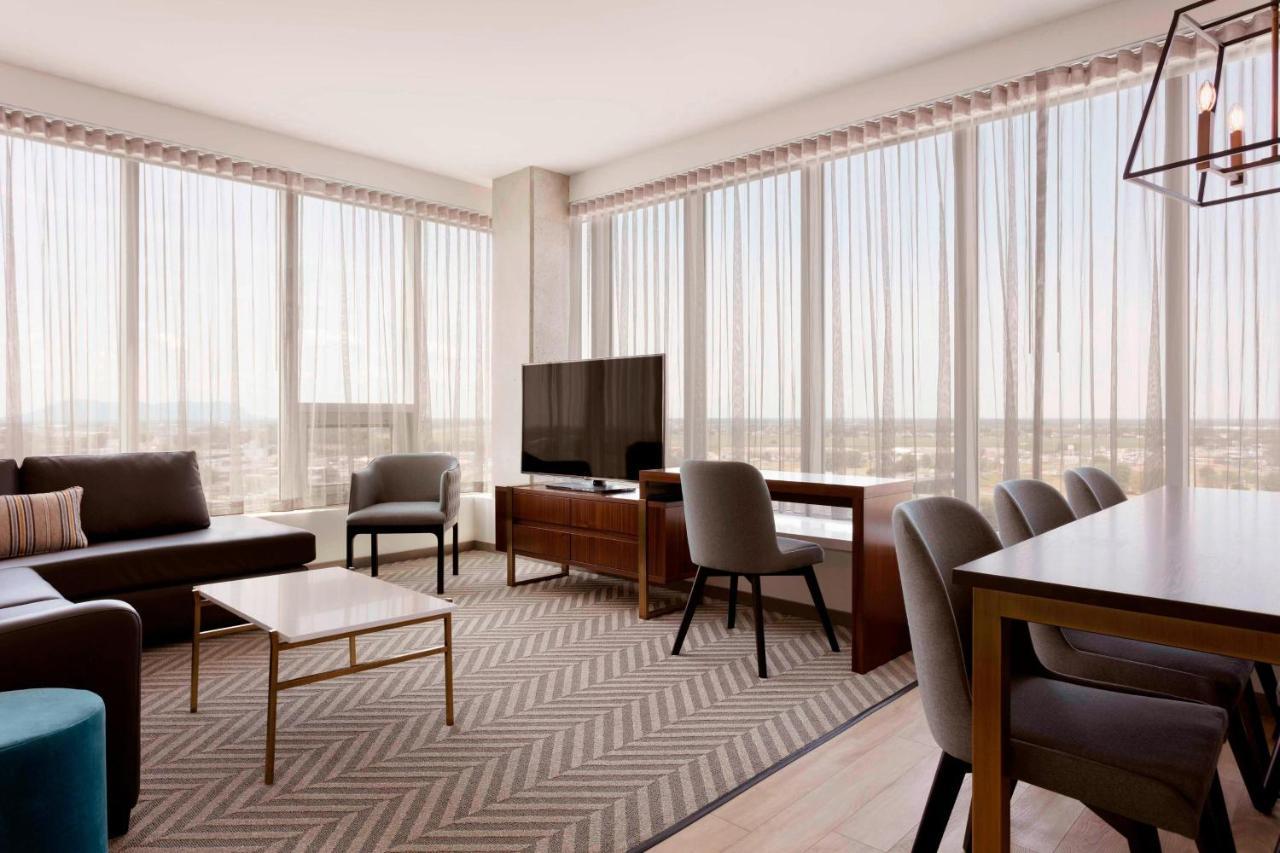 Sheraton Saint-Hyacinthe Hotel Экстерьер фото
